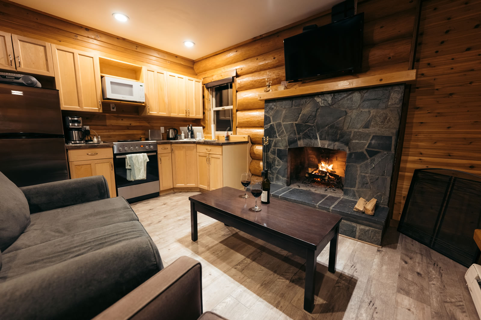 cabin-living - Discover Tofino